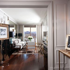 Studio Deluxe River View